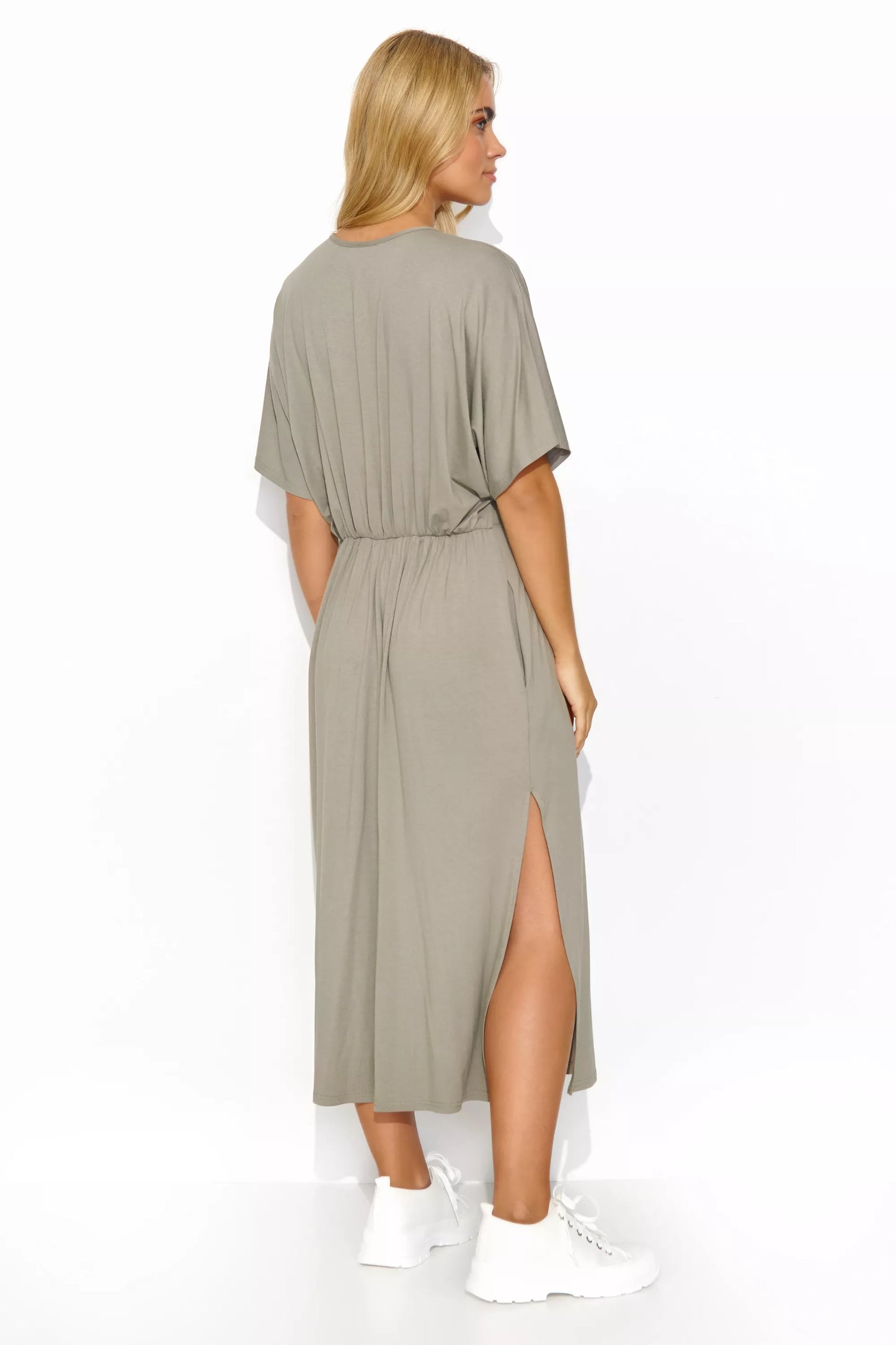 Suknelė modelis 193220 Makadamia