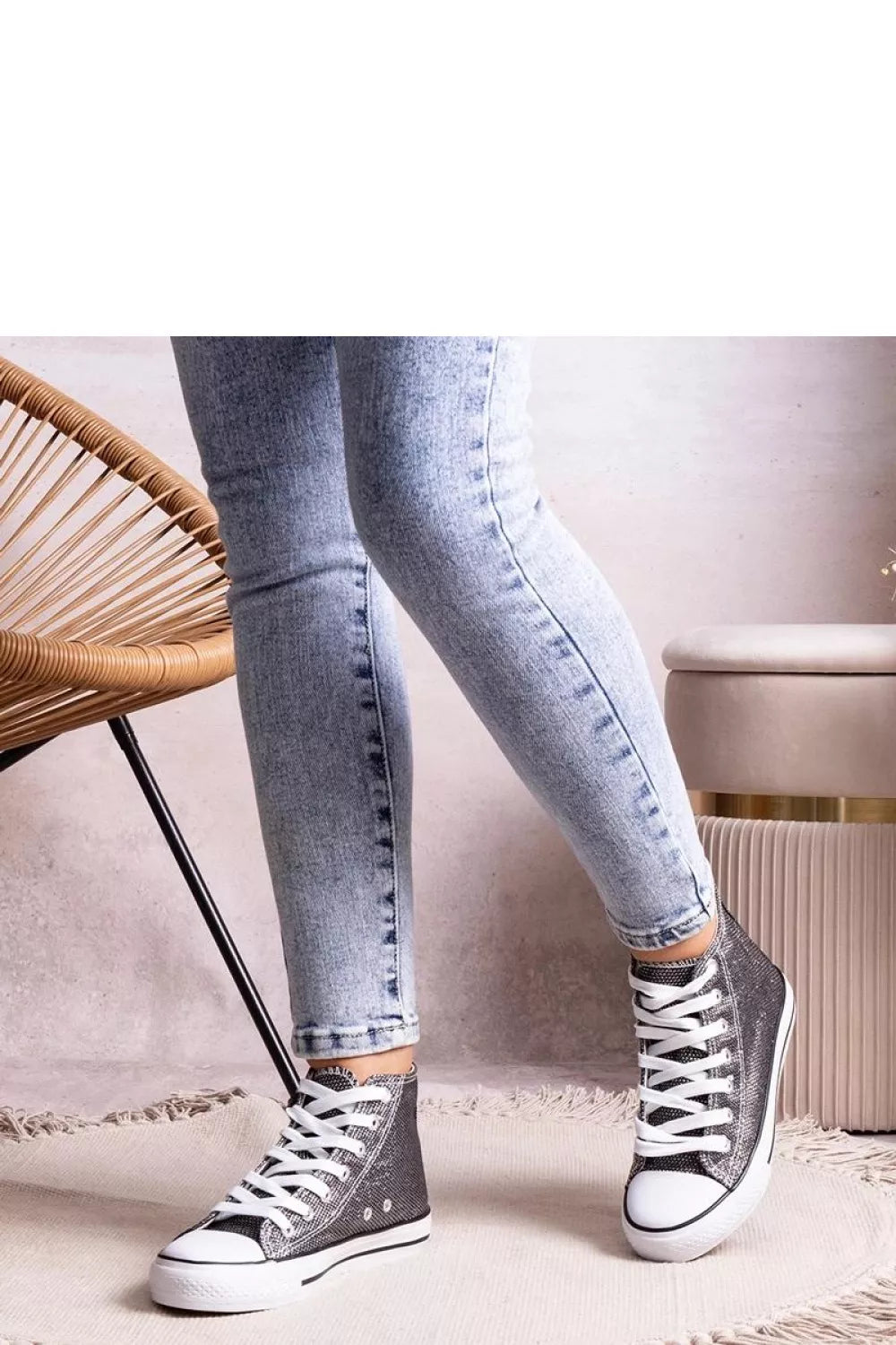 Kedai modelis 207212 Solea