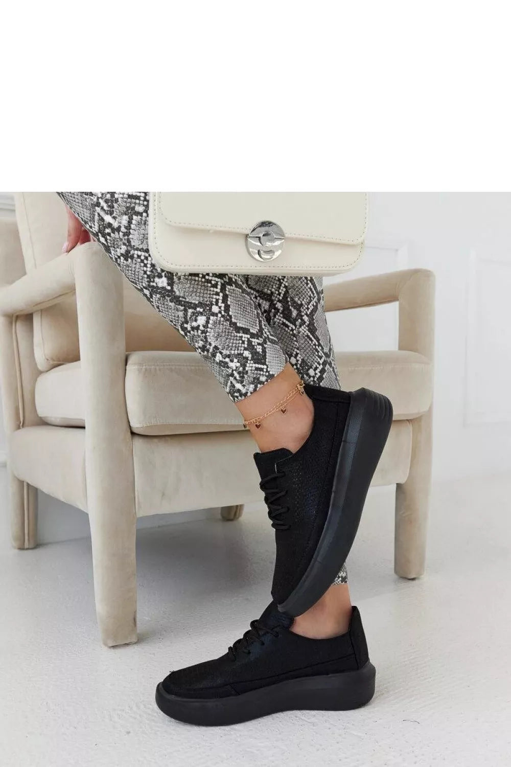 Kedai modelis 207540 Solea