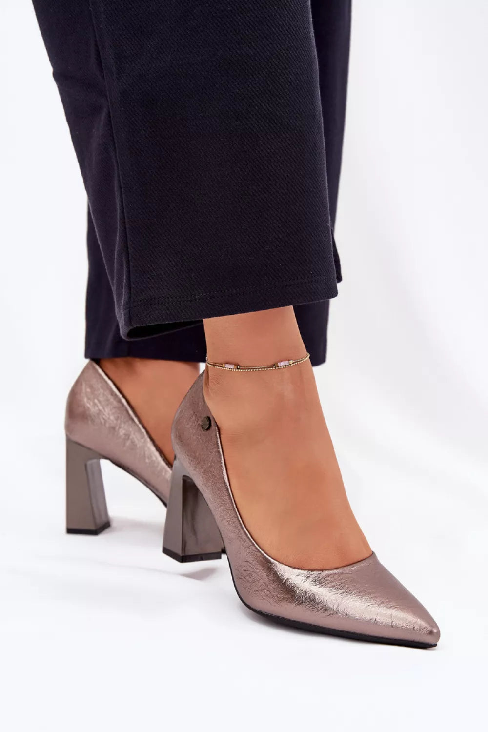 Siurbliai su blokiniu kulnu, modelis 216311 Step in style