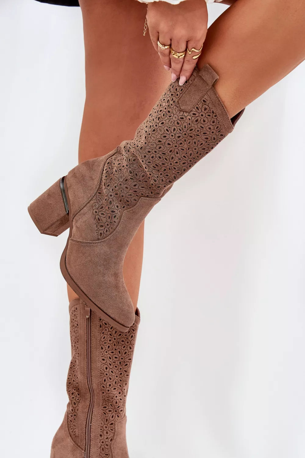 Ažūriniai batai, modelis 218495 Step in style