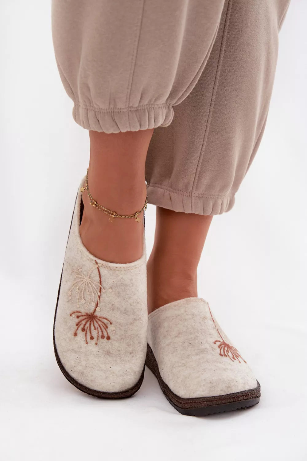 Šlepetės modelis 220065 Step in style