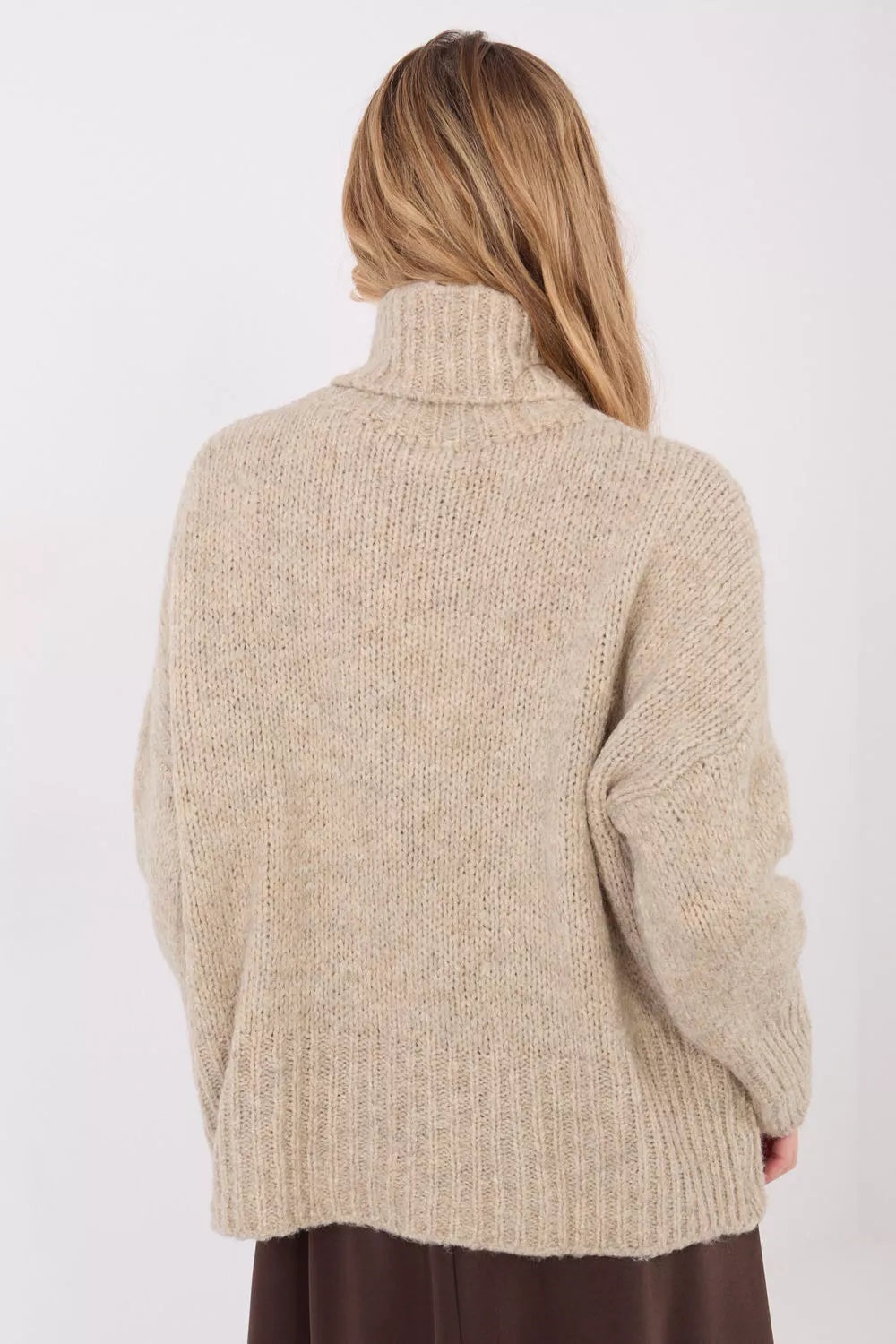 Megztinis suġriešta apykakle modelis 223093 Gamyklos kaina