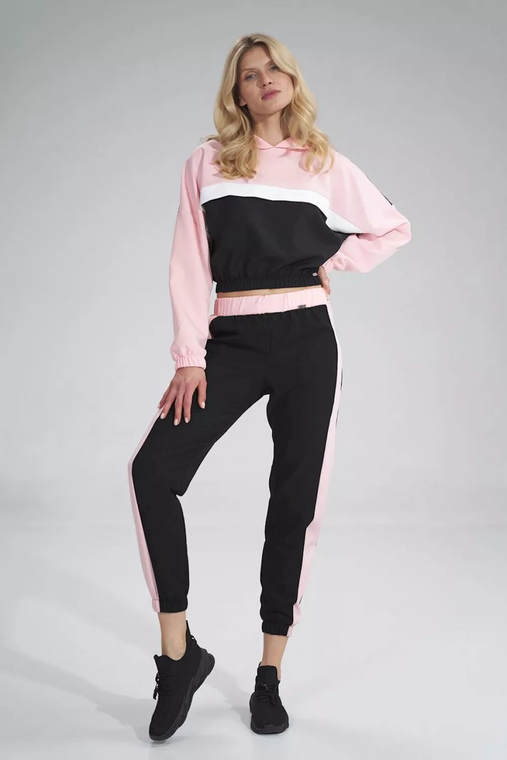 Megztinis modelis 154677 Figl