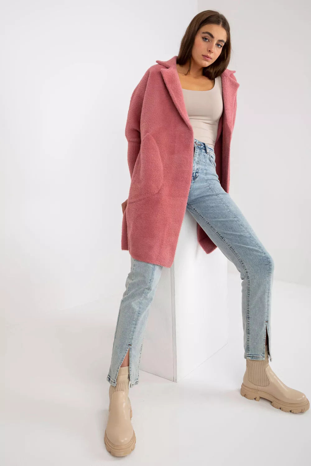 Paltas modelis 174927 MBM